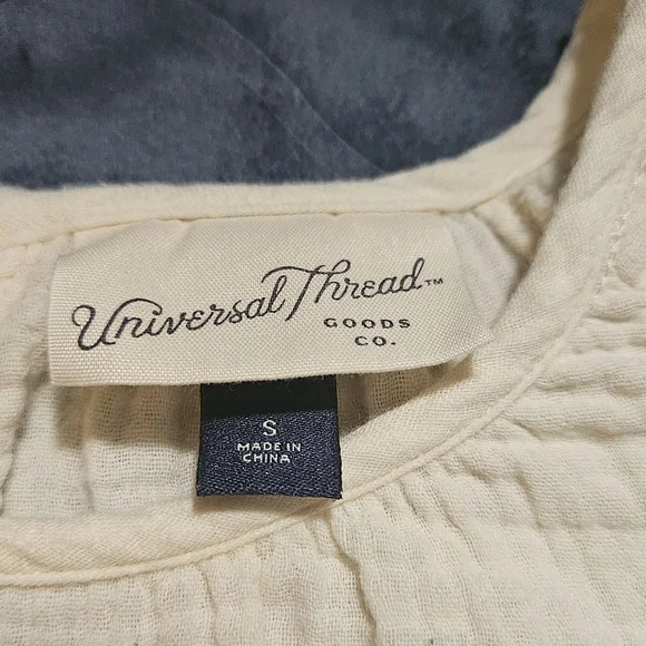 Universal Thread Cream Peasant Blouse - Picture 7 of 7